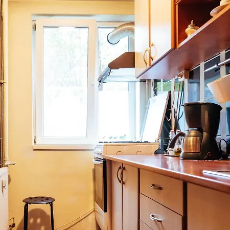 Apartamento Woody - Cozy And Quiet Place Near Moghioros Park